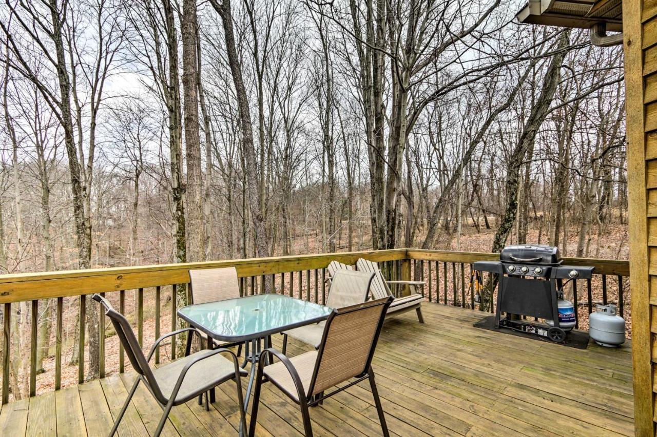 Hocking Hills Hideaway With Hot Tub, Fire Pit And Views Villa Lancaster Exterior photo